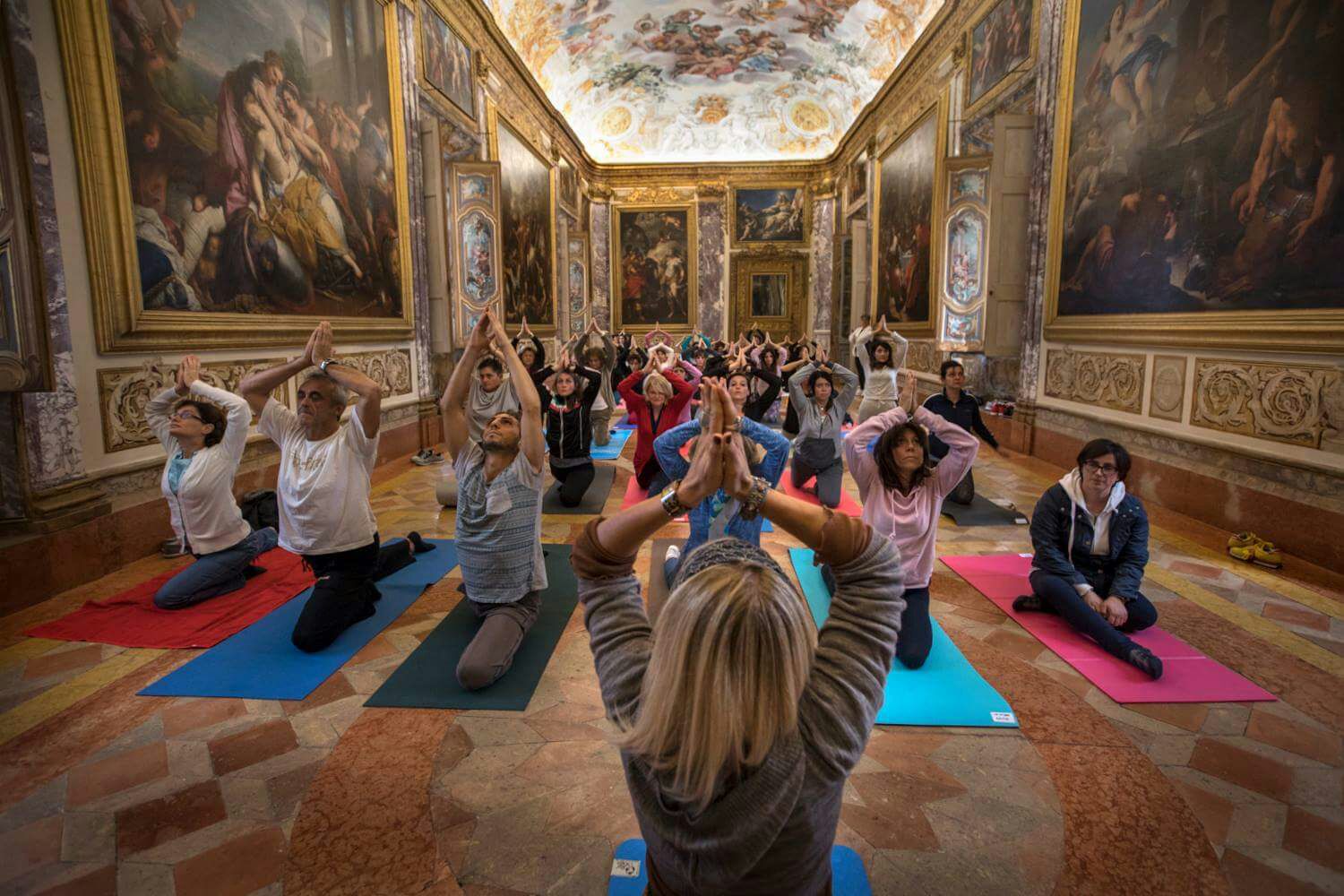 Macerata: grande successo per l’iniziativa «Yoga e Cultura»