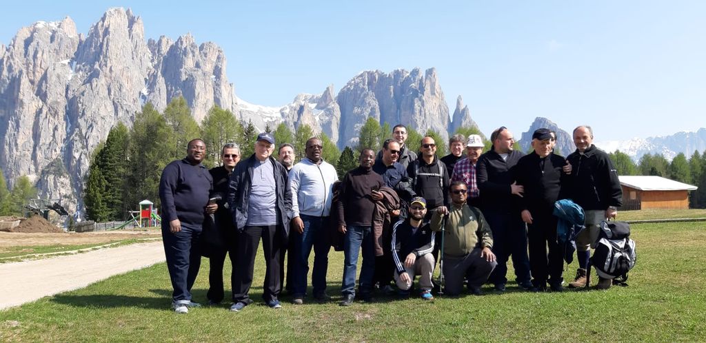 23 sacerdoti in montagna col vescovo per rigenerarsi nella luce di san Benedetto