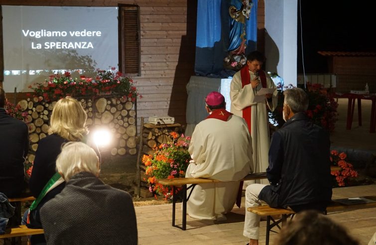 Terremoto Centro Italia: veglia ad Amatrice. 239 colpi di gong per ricordare le vittime