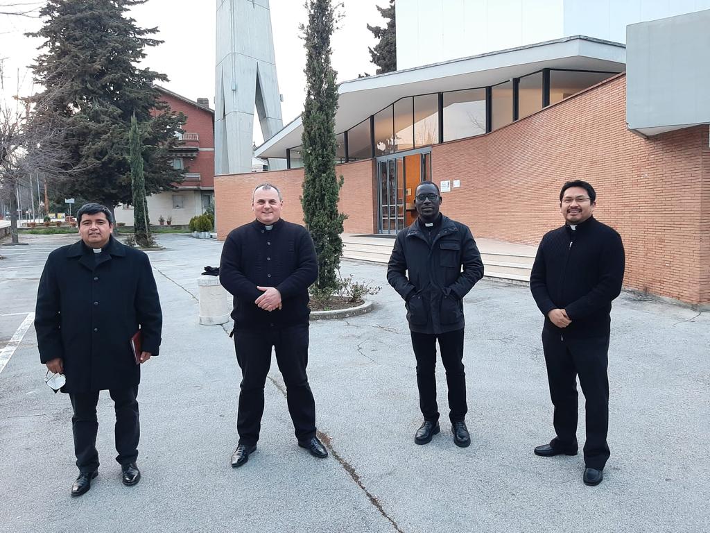 Matteo, Josè Daniel, Alain Georges e José Manuel verso l’Ordinazione Diaconale