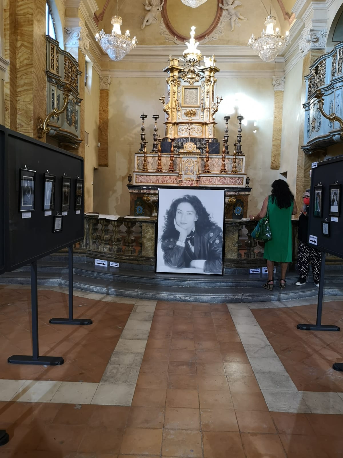 Montecassiano, inaugurata la mostra «Bianco e Nero. Ritratti. Dalla pellicola al digitale»