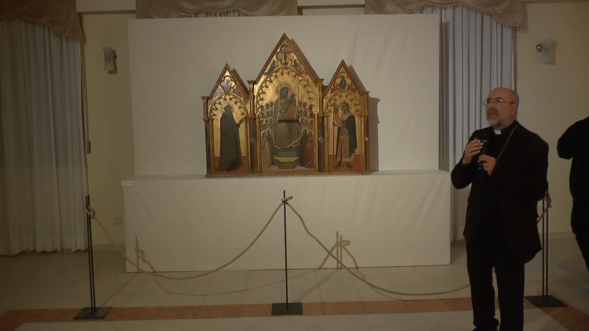 Ma-donna: la devozione a Maria nella mostra inaugurata a Macerata